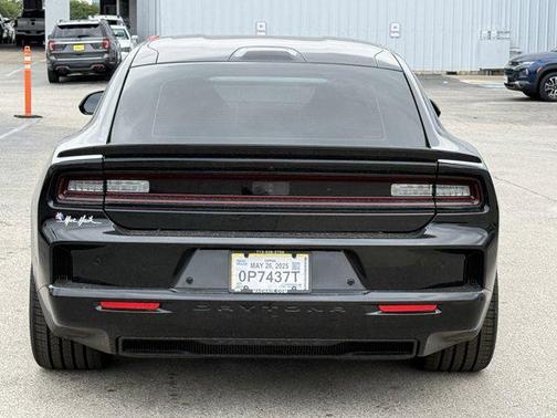 2025 Dodge Charger Daytona Scat Pack