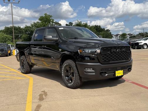 Diamond Black Crystal Pearlcoat 2026 RAM 1500 Warlock Crew Cab 4x4 5'7' Box