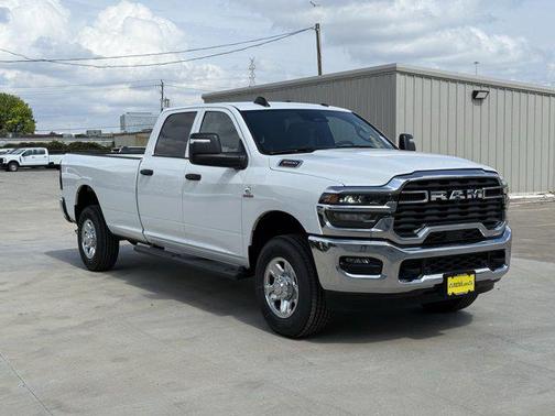 2025 RAM 3500 Tradesman Crew Cab 4x4 8' Box