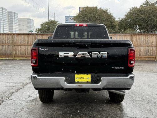 2025 RAM 2500 Tradesman Crew Cab 4x4 6'4' Box