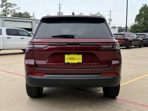 velvet red pearlcoat 2026 Jeep Grand Cherokee Limited
