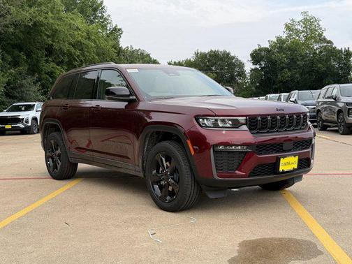 velvet red pearlcoat 2026 Jeep Grand Cherokee Limited