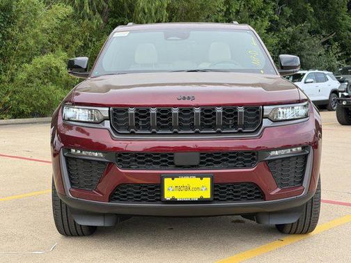 velvet red pearlcoat 2026 Jeep Grand Cherokee Limited