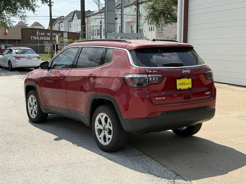2025 Jeep Compass Latitude