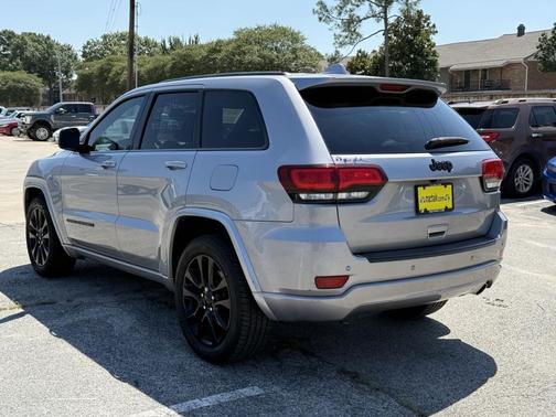 2018 Jeep Grand Cherokee Laredo E