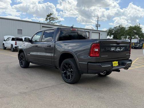 Granite Crystal Metallic Clearcoat 2026 RAM 1500 Laramie