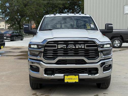 2025 RAM 2500 Tradesman Crew Cab 4x4 8' Box