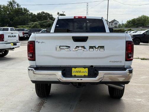 2025 RAM 2500 Tradesman Crew Cab 4x4 8' Box