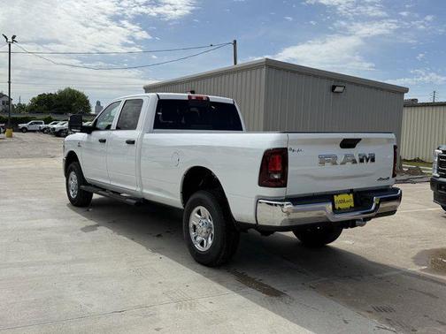 2025 RAM 2500 Tradesman Crew Cab 4x4 8' Box