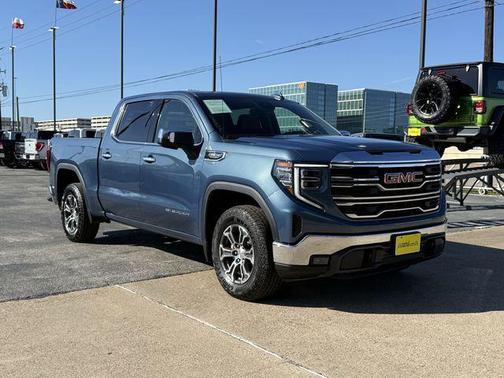 2024 GMC Sierra 1500 SLT