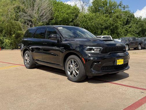 DB Black Clearcoat 2026 Dodge Durango GT HEMI V8 AWD