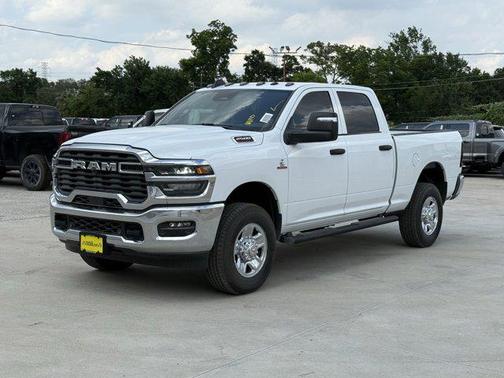 2025 RAM 2500 Tradesman Crew Cab 4x4 6'4' Box