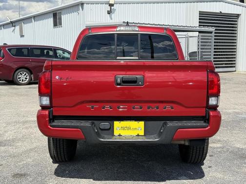 2019 Toyota Tacoma SR