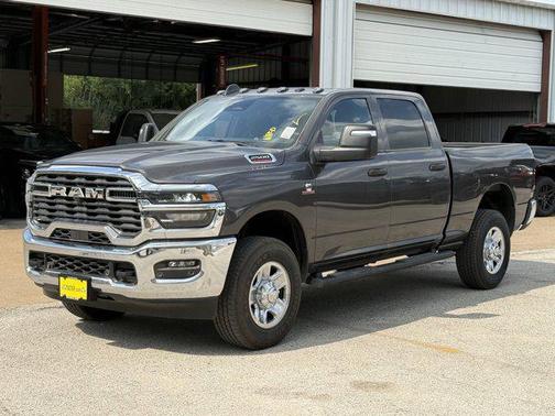 2025 RAM 2500 Tradesman Crew Cab 4x4 6'4' Box
