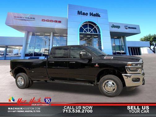 Diamond Black Crystal Pearlcoat 2026 RAM 3500 Tradesman Crew Cab 4x4 8' Box