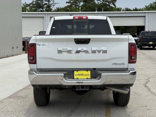 2025 RAM 2500 Tradesman Crew Cab 4x4 6'4' Box