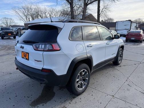 2021 Jeep Cherokee Trailhawk