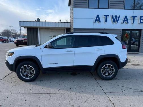 Bright White Clearcoat 2021 Jeep Cherokee Trailhawk