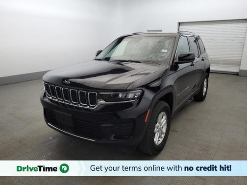 Diamond Black Crystal Pearlcoat 2023 Jeep Grand Cherokee Laredo