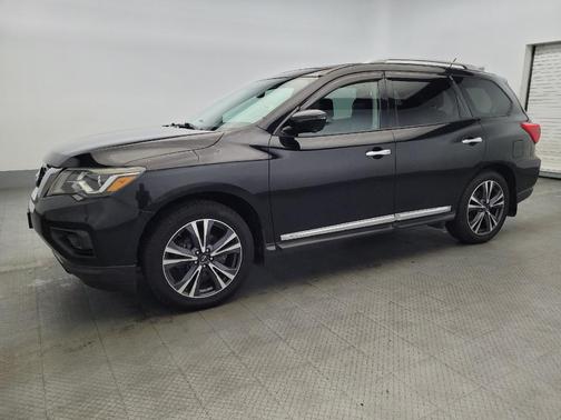 2017 Nissan Pathfinder Platinum