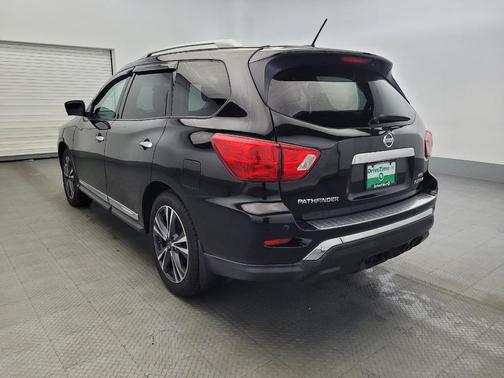 2017 Nissan Pathfinder Platinum