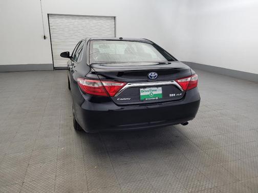 2017 Toyota Camry Hybrid XLE