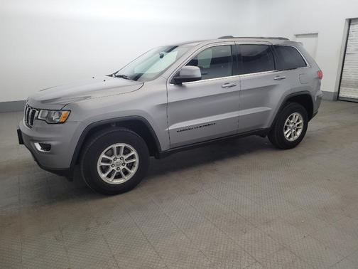 Billet Silver Metallic Clearcoat 2019 Jeep Grand Cherokee Laredo