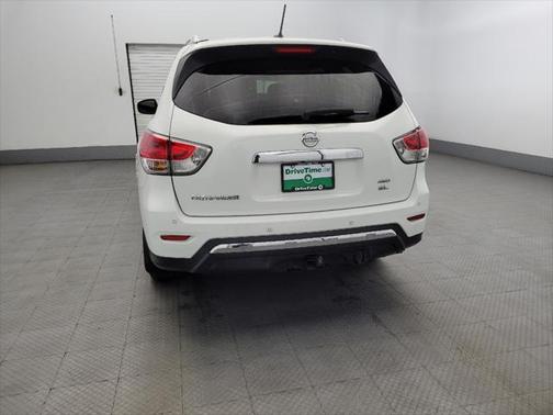 2016 Nissan Pathfinder SL