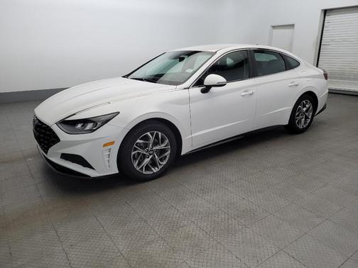 2022 Hyundai SONATA SEL