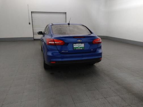 Lightning Blue Metallic 2018 Ford Focus SE