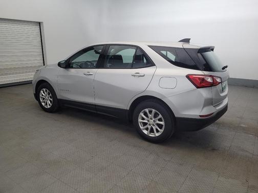 Silver Ice Metallic 2019 Chevrolet Equinox LS