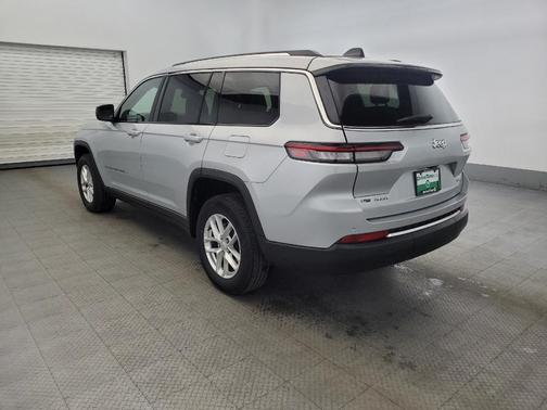 2022 Jeep Grand Cherokee L Laredo