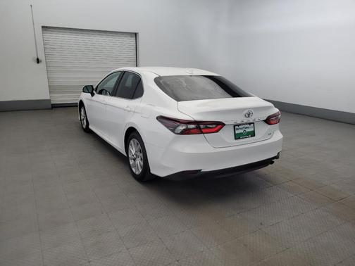 Ice Cap 2023 Toyota Camry LE