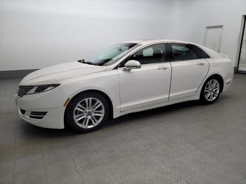 2016 Lincoln MKZ Base
