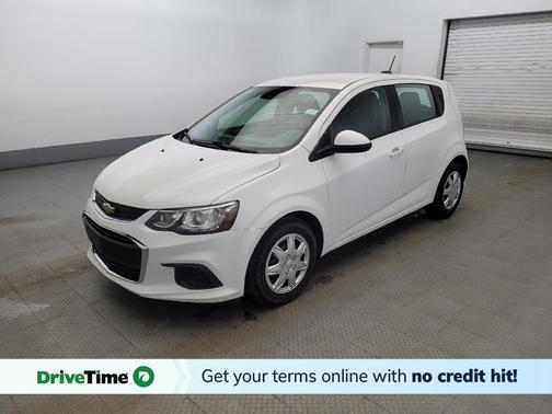 Summit White 2020 Chevrolet Sonic FWD Hatchback 1FL 5-Door