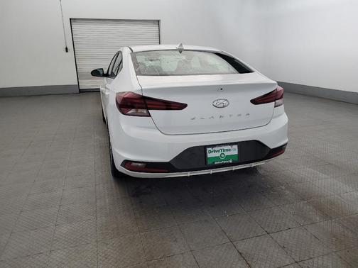 Quartz White Pearl 2019 Hyundai ELANTRA SEL