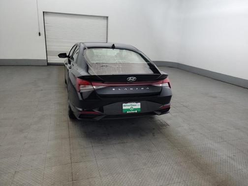 Phantom Black 2021 Hyundai ELANTRA SE