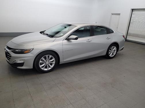 Silver Ice Metallic 2020 Chevrolet Malibu FWD LT