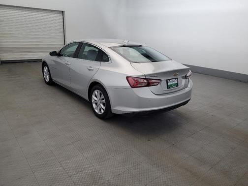 Silver Ice Metallic 2020 Chevrolet Malibu FWD LT