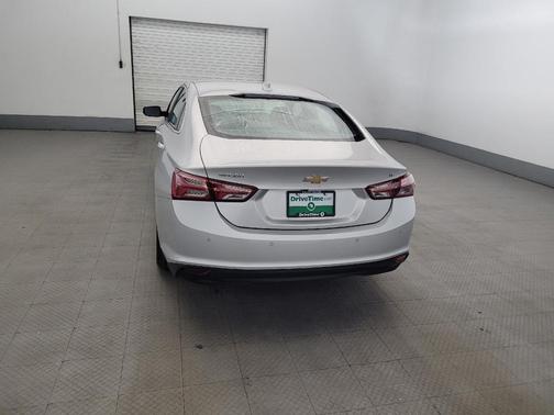 Silver Ice Metallic 2020 Chevrolet Malibu FWD LT