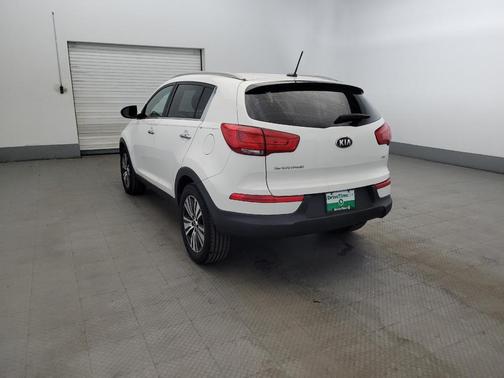 Clear White 2016 Kia Sportage EX