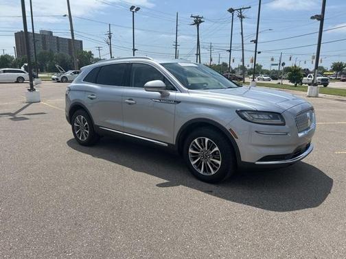 2022 Lincoln Nautilus Standard