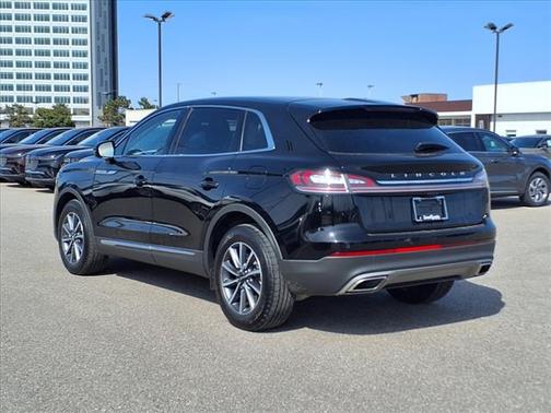 2022 Lincoln Nautilus Standard