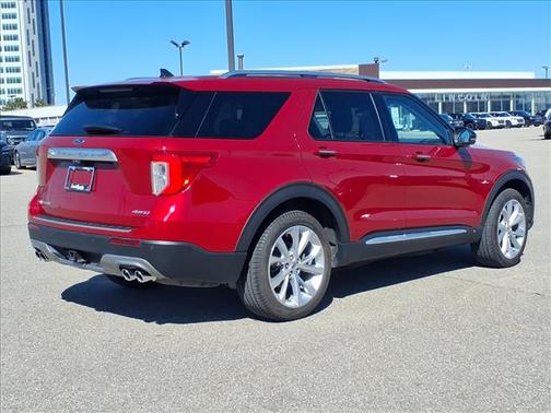 2023 Ford Explorer Platinum
