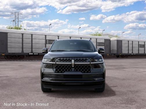 Infinite Black Metallic 2027 Lincoln Navigator Reserve