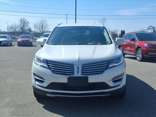 White Platinum 2018 Lincoln MKC Premiere
