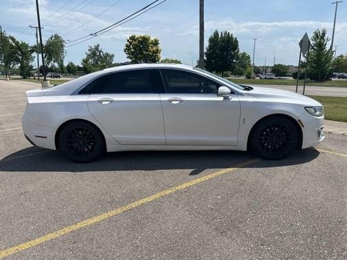 2017 Lincoln MKZ Reserve