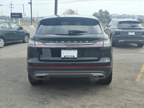 2022 Lincoln Nautilus Standard