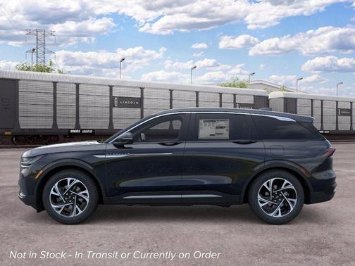 Infinite Black Metallic 2026 Lincoln Nautilus Premiere