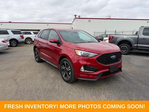 Rapid Red Metallic Tinted Clearcoat 2023 Ford Edge ST
